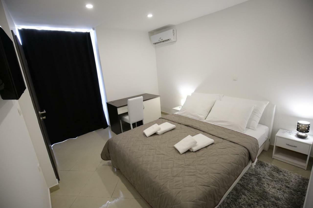 365 Rooms Zara Esterno foto