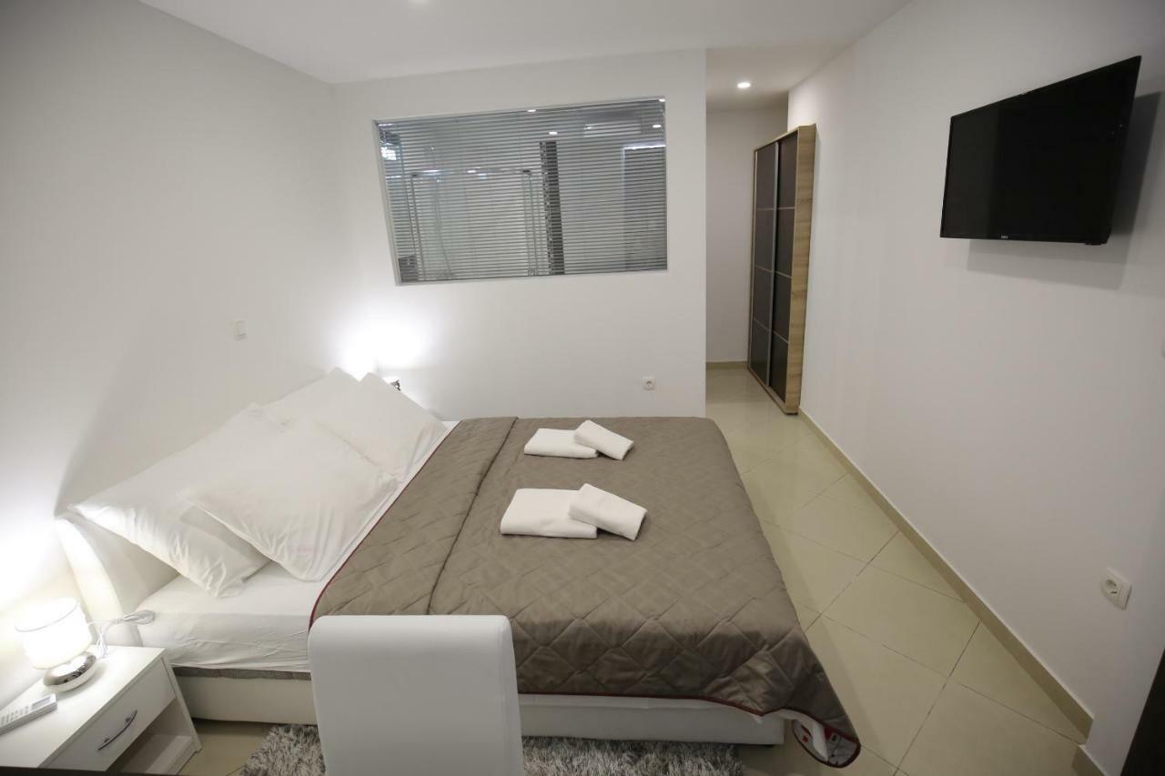 365 Rooms Zara Esterno foto